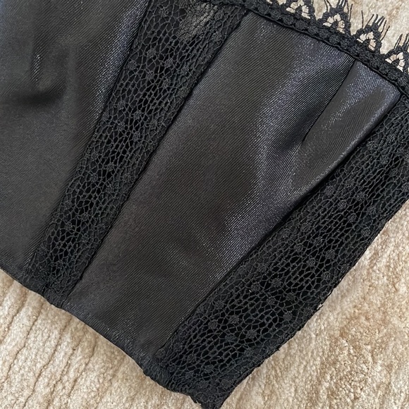 La Perla NWT Seta/Silk bra corset with lace detailing in black size 32B - Picture 4 of 9